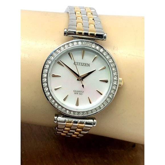Citizen Women\'s Watch ER0216-67D Quartz White Mother of Pearl Dial Two T… main image 6